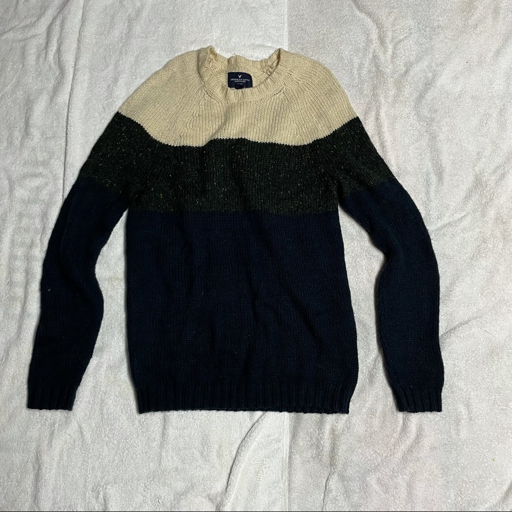 American Eagle crewneck - small